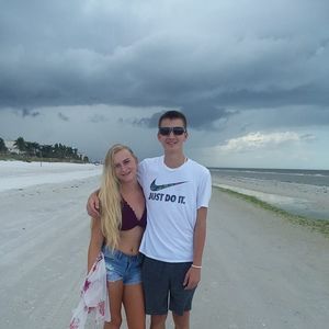 Meet your Posher, Debbie